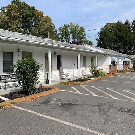 Heart Of The Berkshires Motel Pittsfield Εξωτερικό φωτογραφία