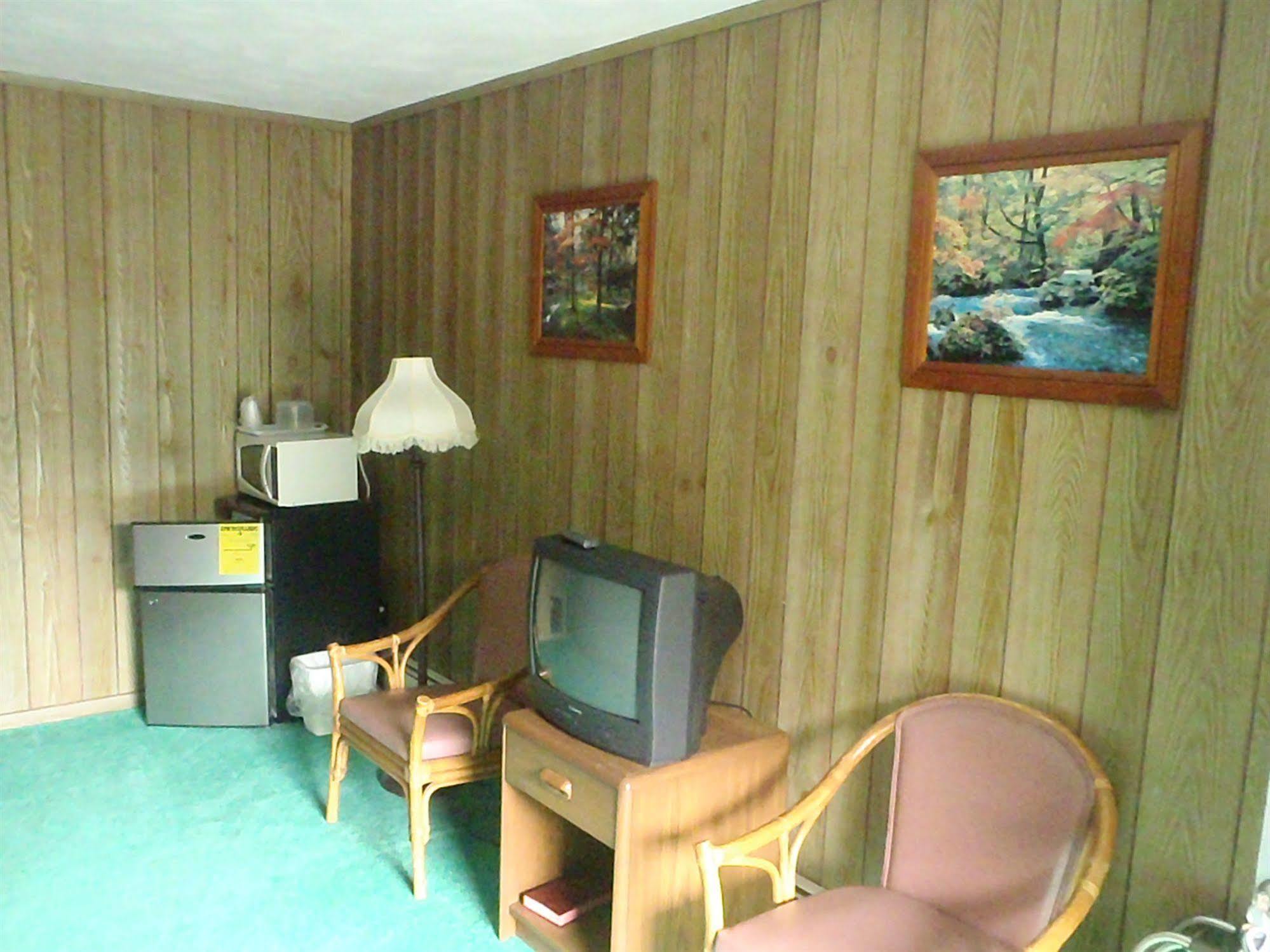 Heart Of The Berkshires Motel Pittsfield Εξωτερικό φωτογραφία