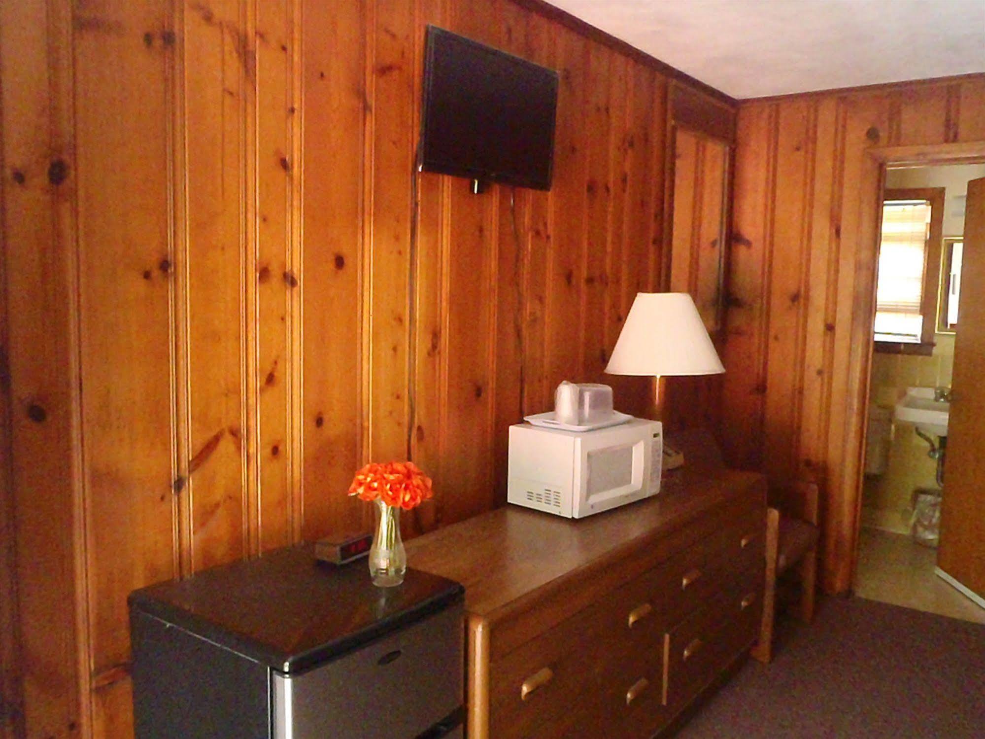 Heart Of The Berkshires Motel Pittsfield Εξωτερικό φωτογραφία