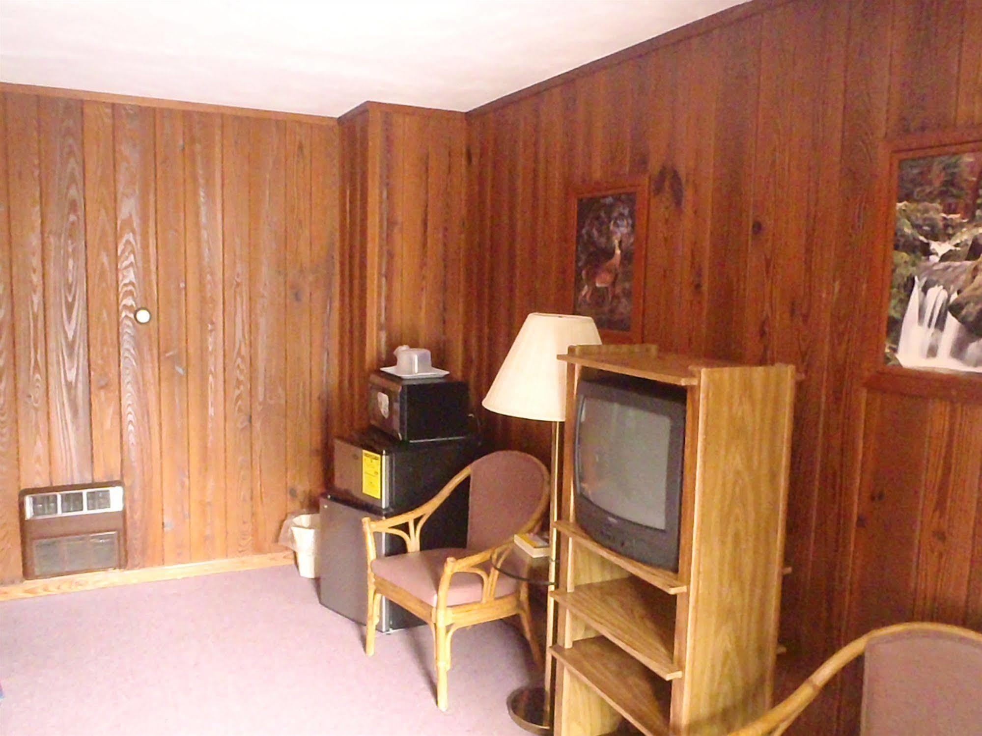 Heart Of The Berkshires Motel Pittsfield Εξωτερικό φωτογραφία