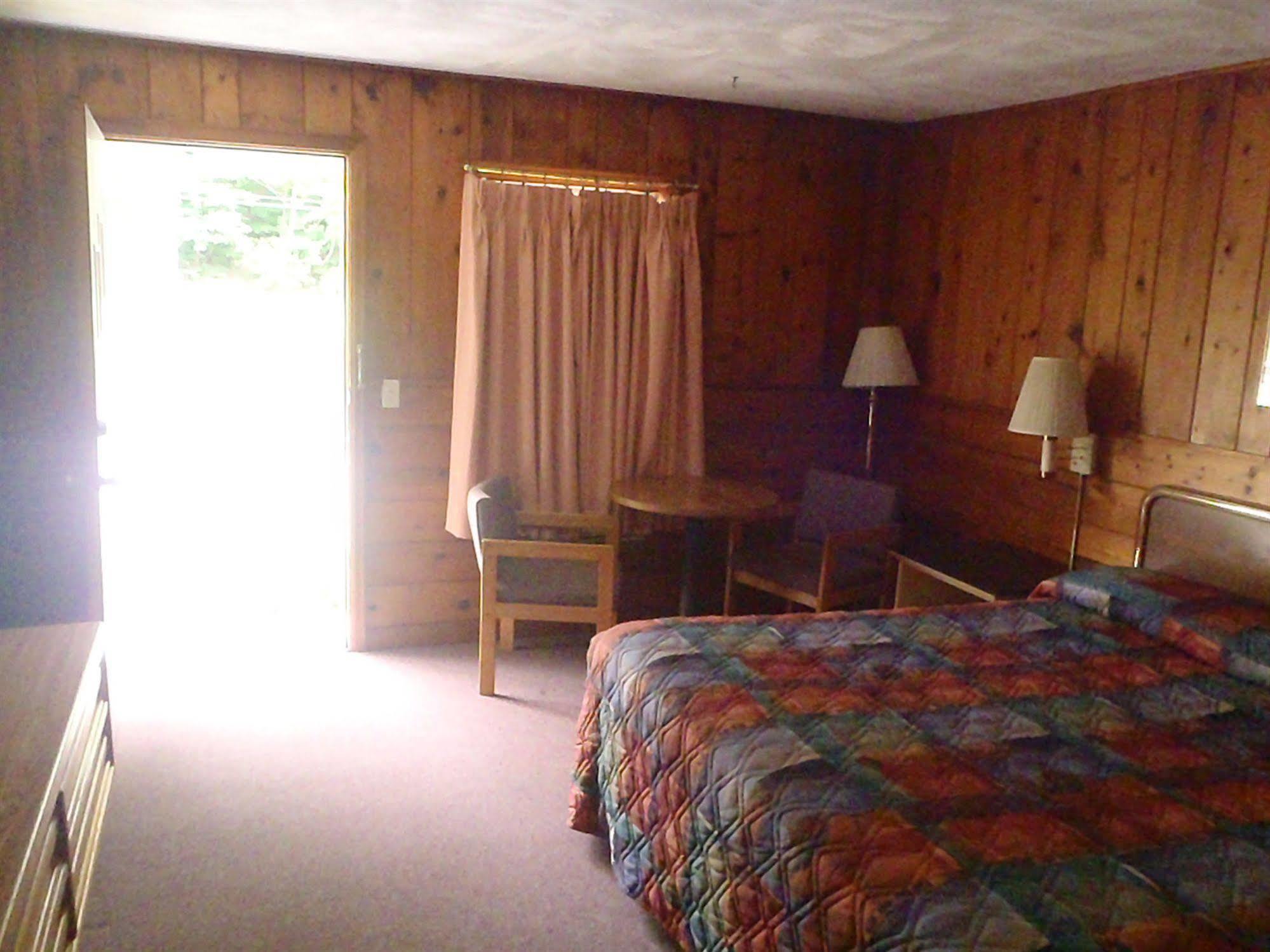 Heart Of The Berkshires Motel Pittsfield Εξωτερικό φωτογραφία