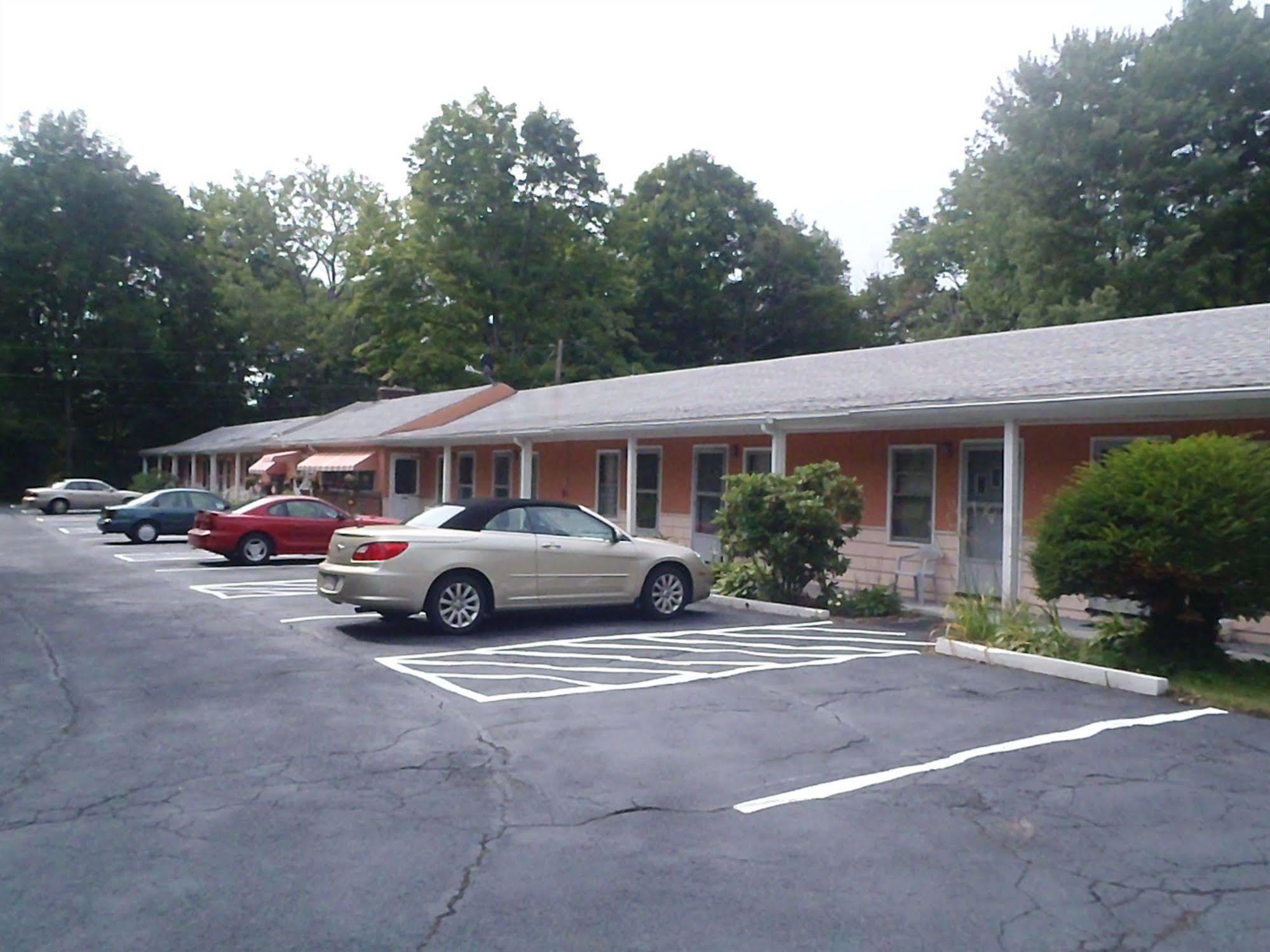 Heart Of The Berkshires Motel Pittsfield Εξωτερικό φωτογραφία